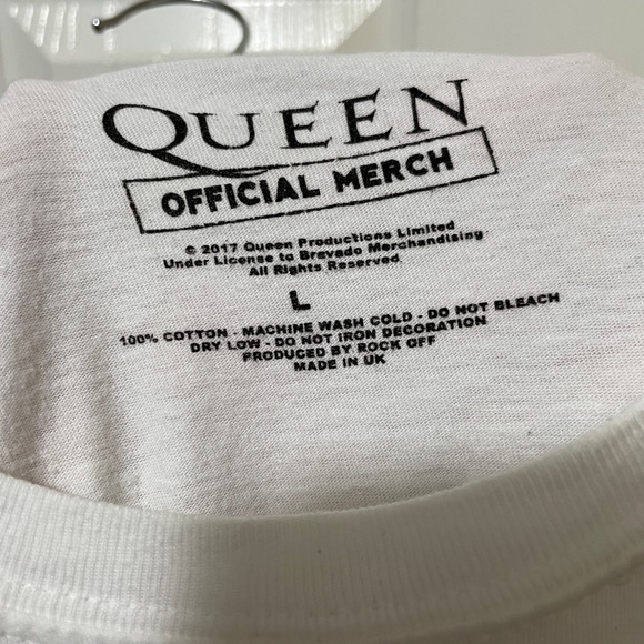 Official Queen Tour 76 replica shirt. Great condition. Large. - Picture 4 of 4